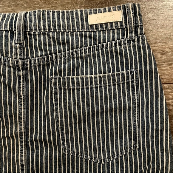 NWOT BLANK NYC Denim Mini Skirt Pale Rails White Blue Striped Fringed Hem sz 27 - Picture 8 of 14